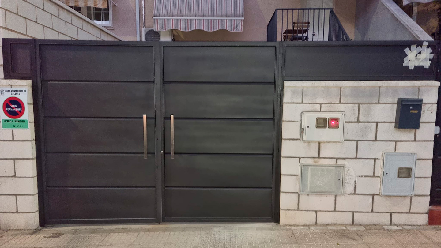 puerta_negra